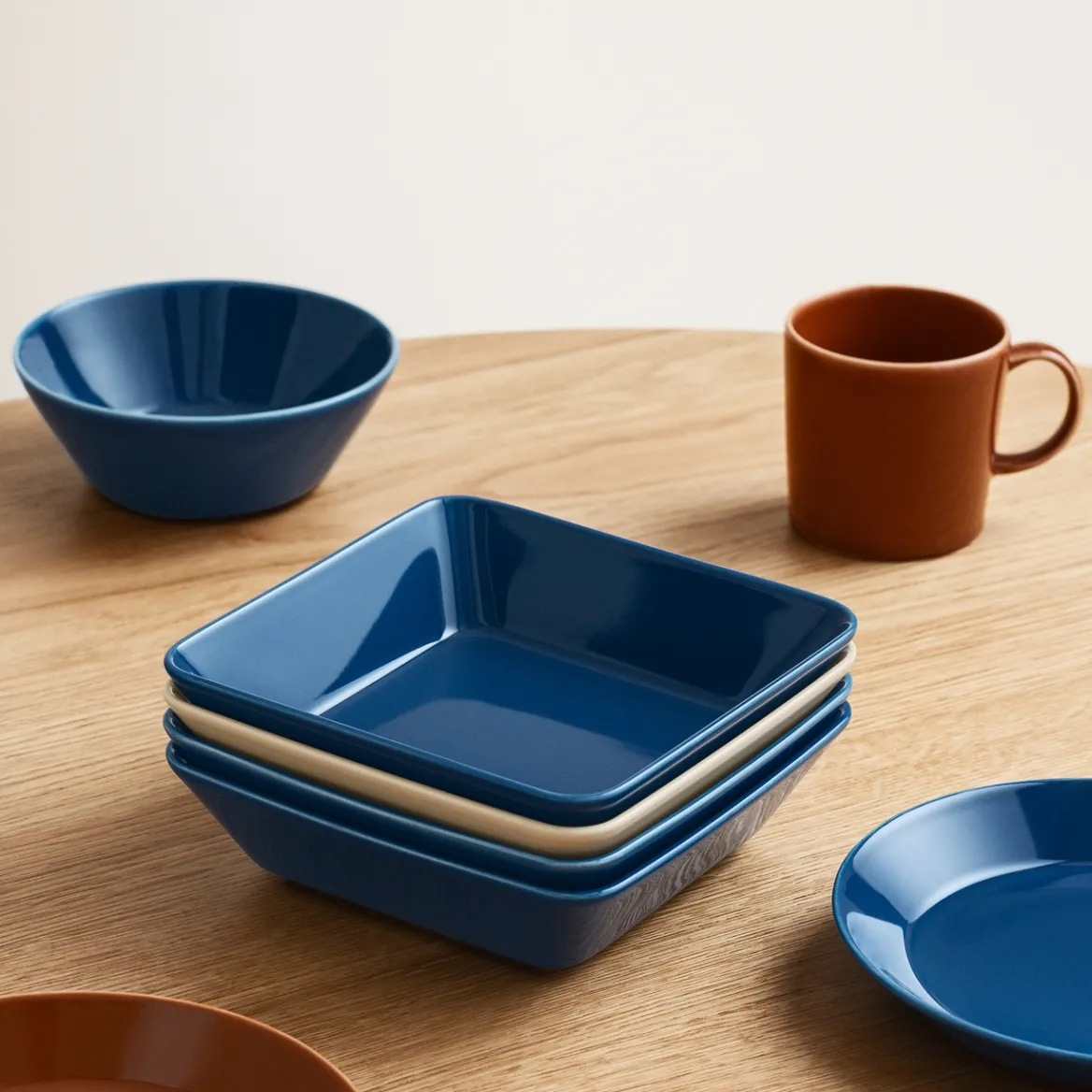 IITTALA Tarjoiluvati 16x16cm Vintage sininen Clearance